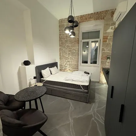 Ledana Boutique * Zára